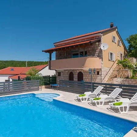 Holiday Mateovi Dvori Holiday home *