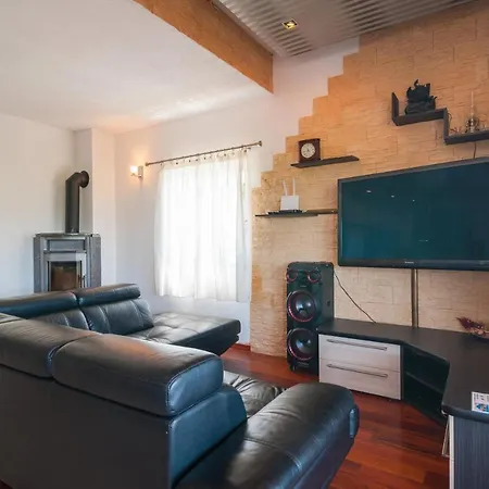 Holiday Mateovi Dvori Holiday home Slivno (Split-Dalmatia)
