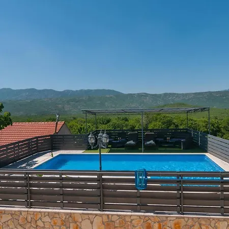 Holiday home Holiday Mateovi Dvori Slivno (Split-Dalmatia)