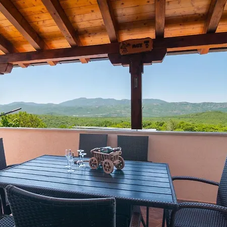 Holiday home Holiday Mateovi Dvori *